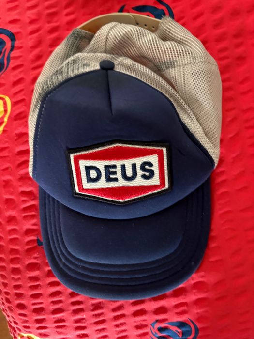 Bonés chapéus usados bom estado