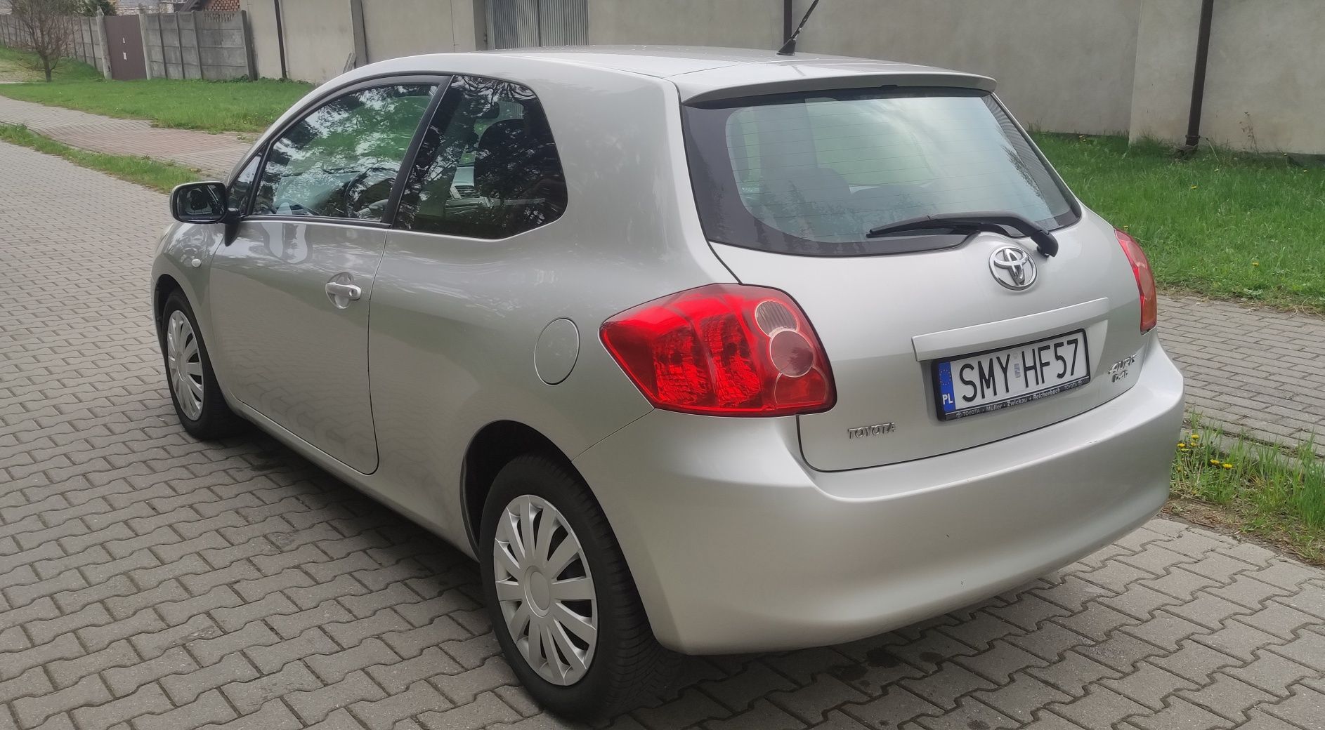 Toyota Auris 2.0 D4D klimatronic, tempomat, zadbana, nowe opony