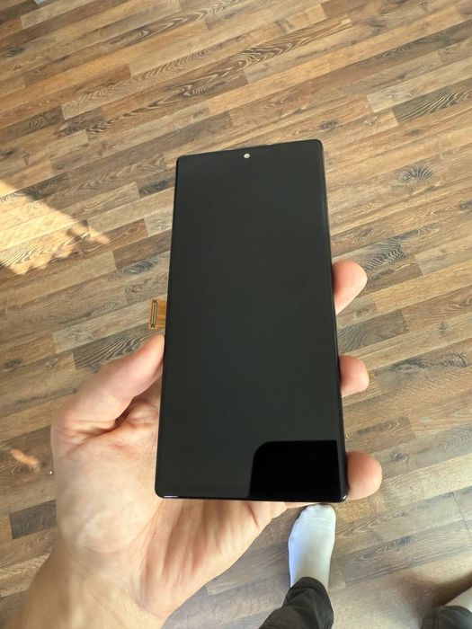 Дисплей для Google Pixel 6 Pro чорний з рамкою