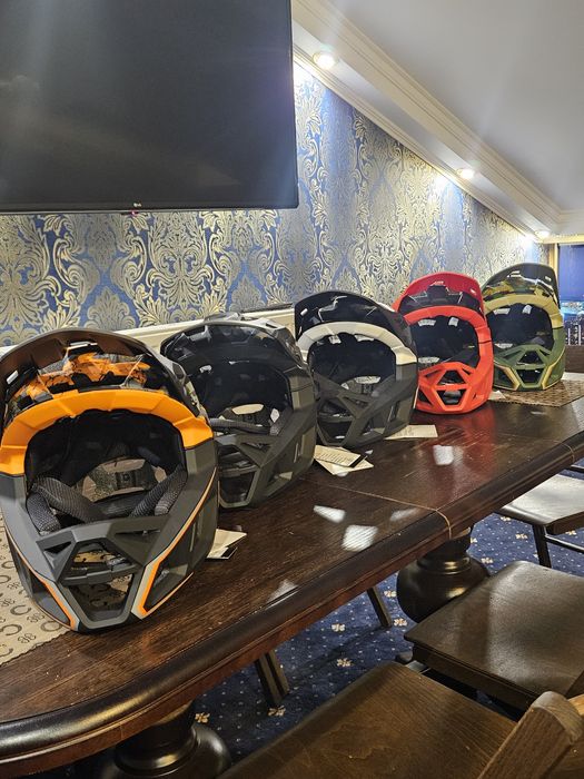 Шлем  fullfac фул фейс велошлем fox ендуро кросовий  665  грам