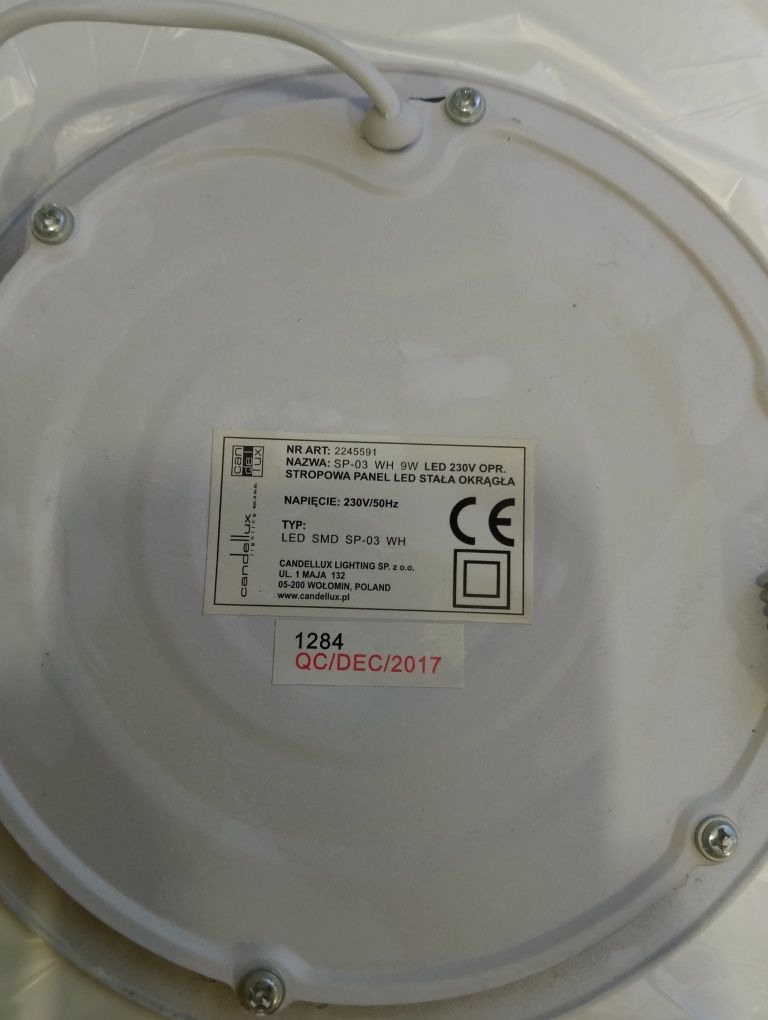 Lampy podtynkowe barwa biala