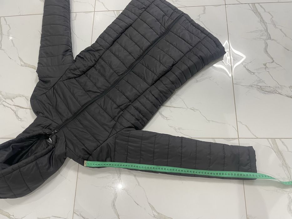 Куртка жіноча , подовжена. Весна - осінь