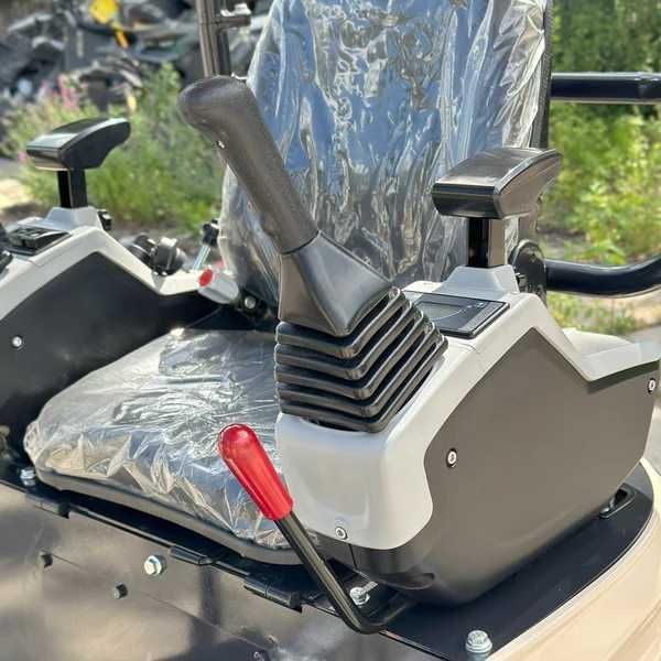 Minikoparka MEYER EX12K - Silnik Kubota - Joystick - wyprzedaż 2025