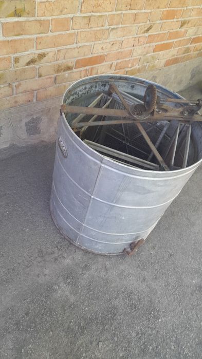 Продам медогонку