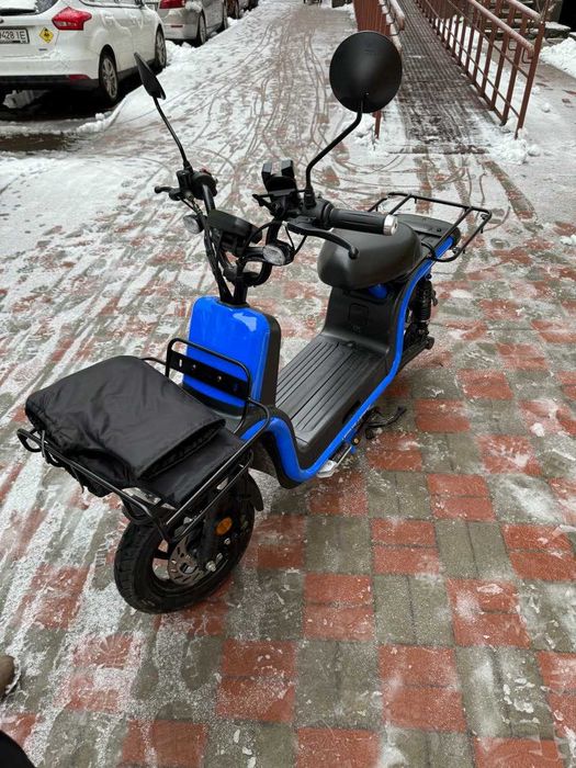 Оренда ТОП-1 електроскутера AIMA для кур'єрів у Києві + Зимова резина