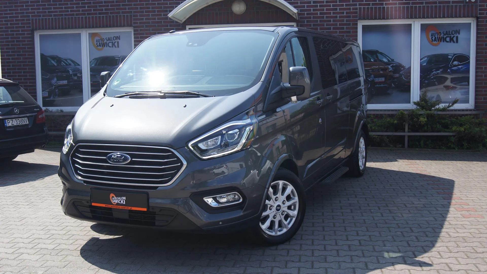 Ford Tourneo Custom 2.0 170KM EcoBlue L2 Shuttle Bus Titanium Osoba Niepełnosprawna