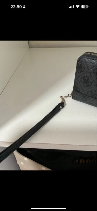 Porta-moedas Guess Grande