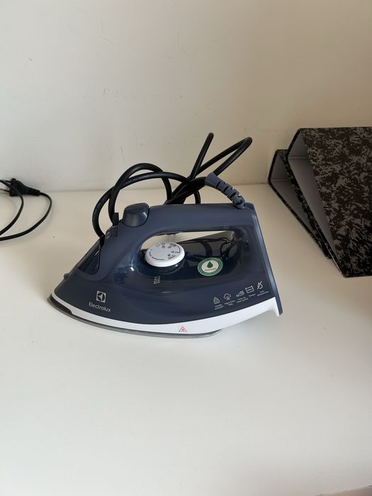 Ferro de engomar Novo