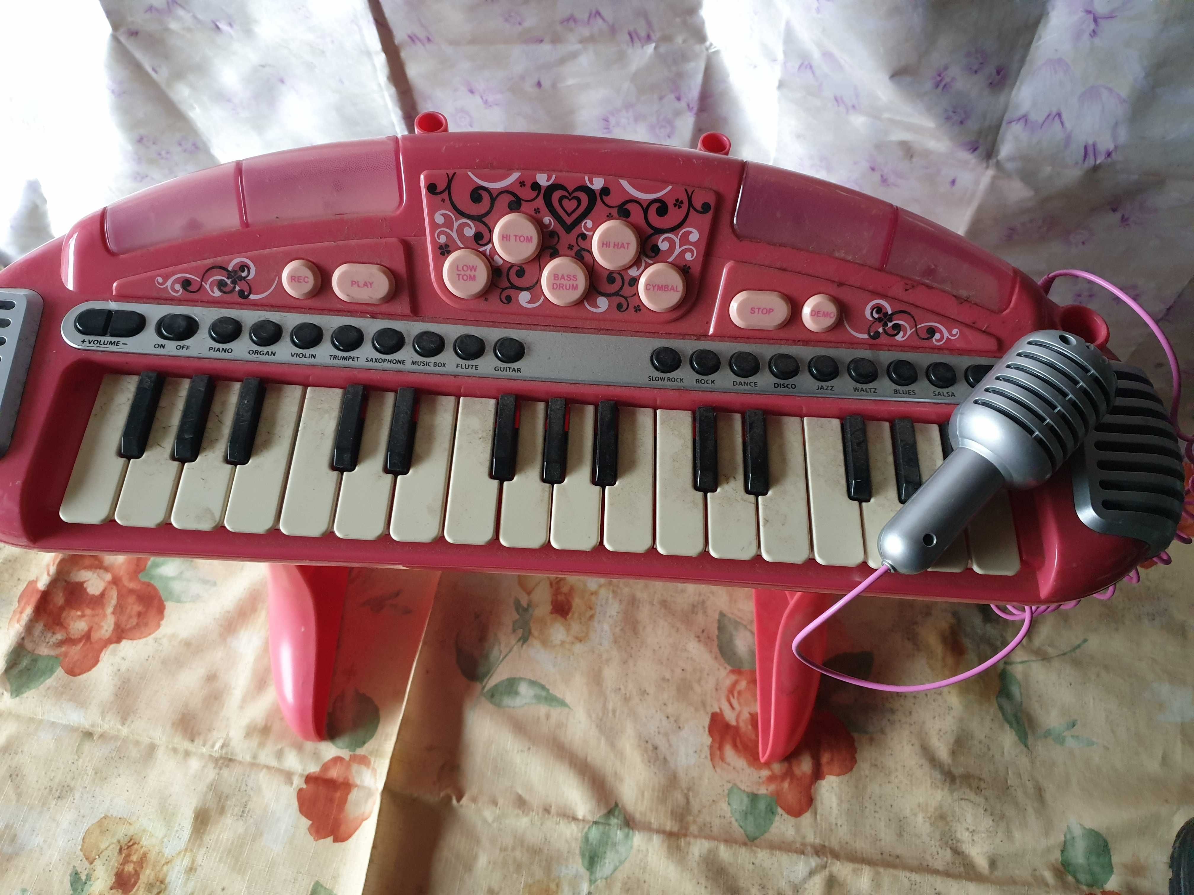 Детский синтезатор, электронное пианино с микрофоном