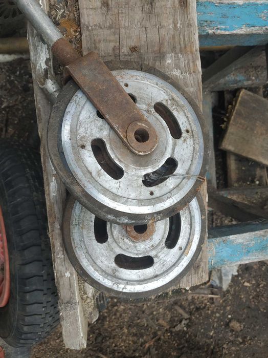 колеса с осью на грузовую тачку.