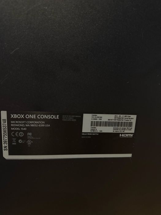 Xbox One (model 1540)