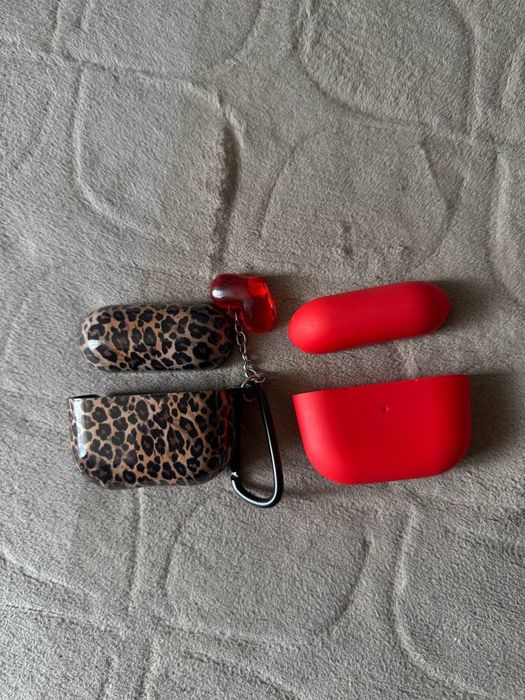 Чохли для навушників AirPods 3