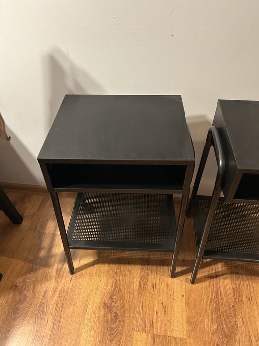 Czarne szafki nocne