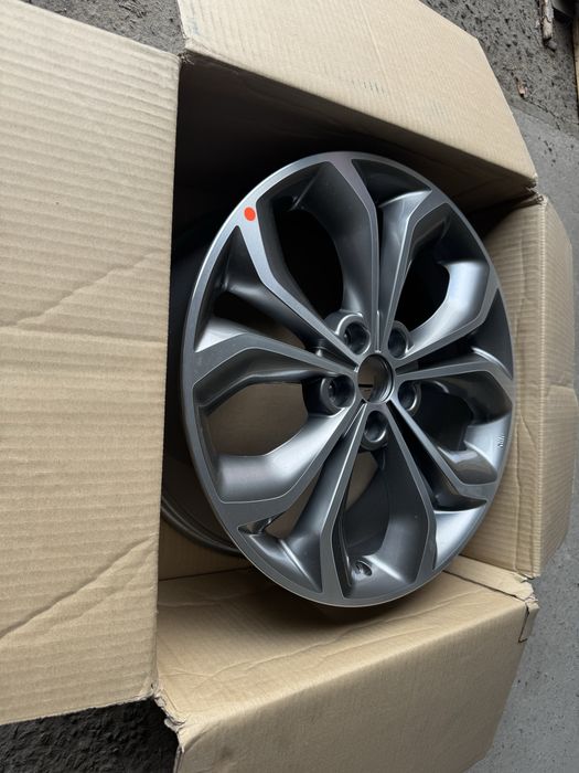 Диск Санта ФЕ,Hyundai Santa Fe r19