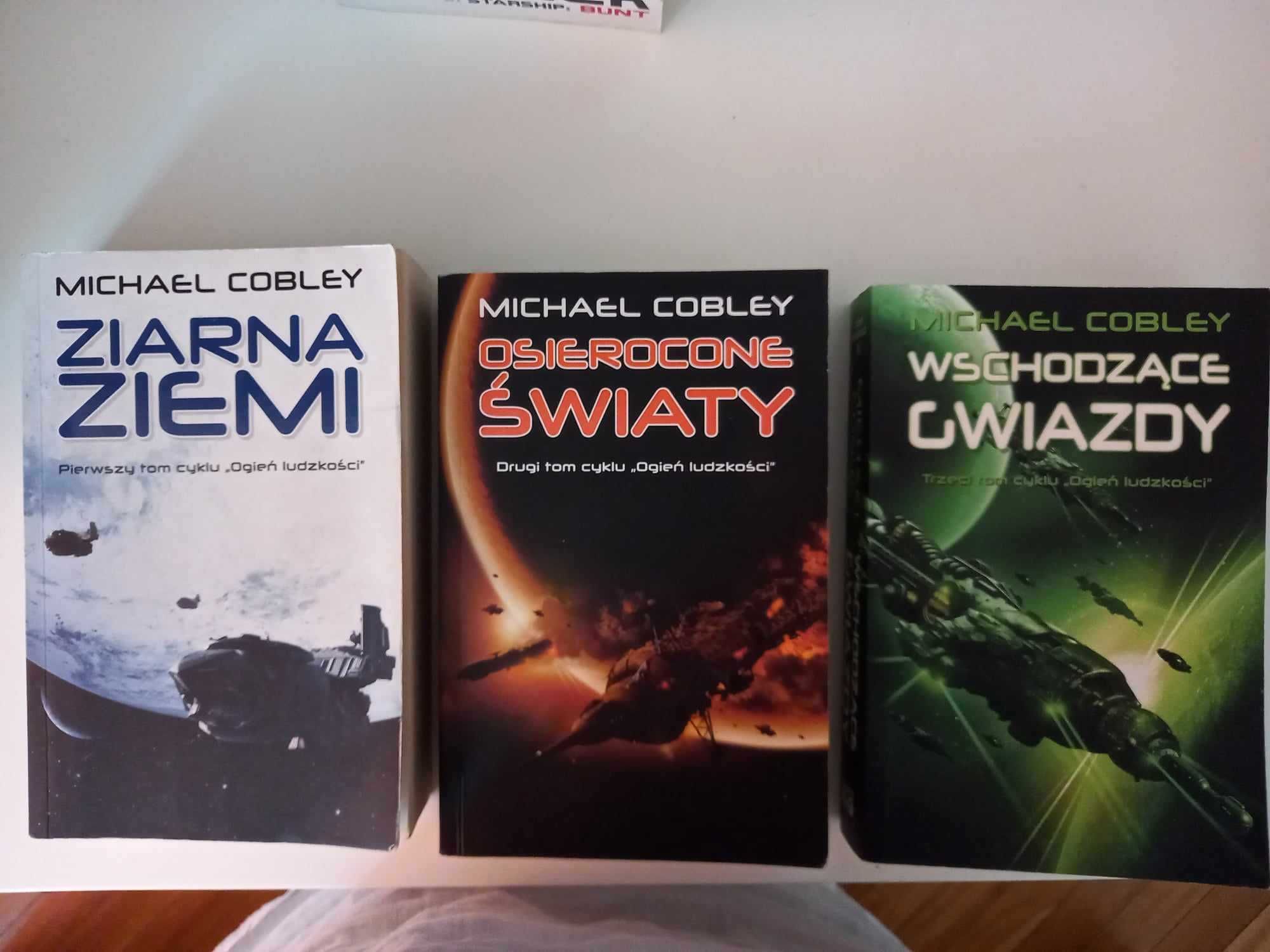 Michael Cobley, Ogień ludzkości, tomy I-III