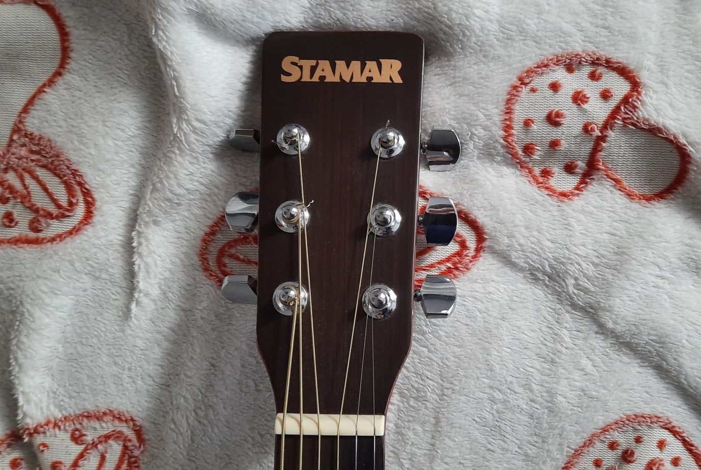 Gitara akustyczna Stamar