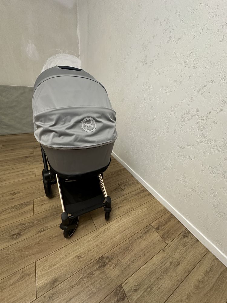 Продам візочок Cybex Priam 4.0 2024 рік.