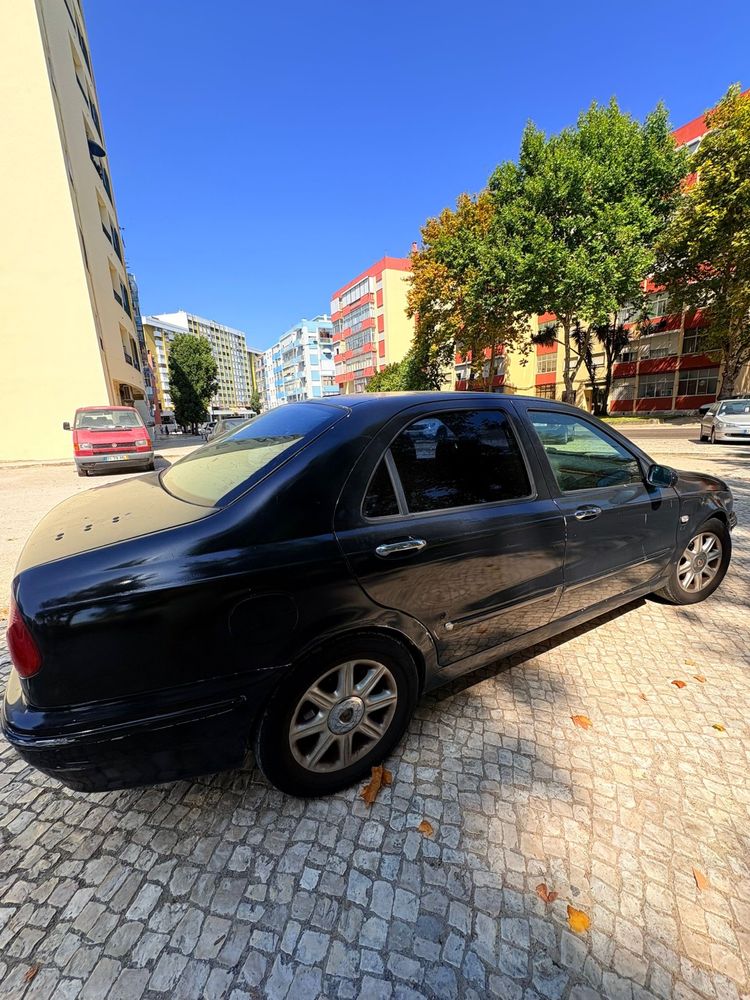 Vendo Lancia Lybra para sair rapido