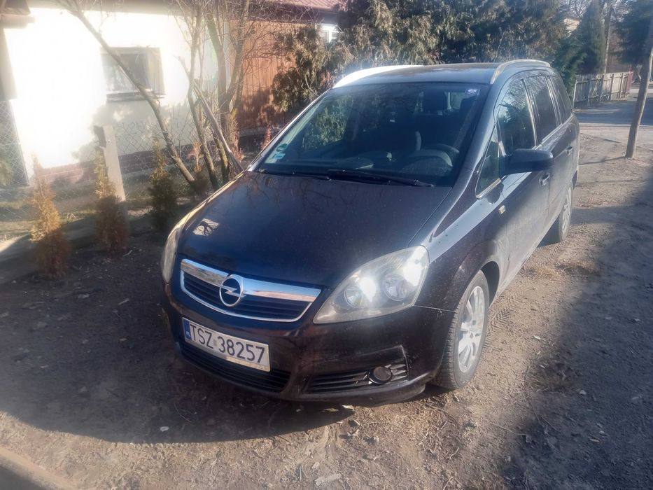 Sprzedam Opel Zafira B 2006r. 1,8 benzyna, USZKODZONY