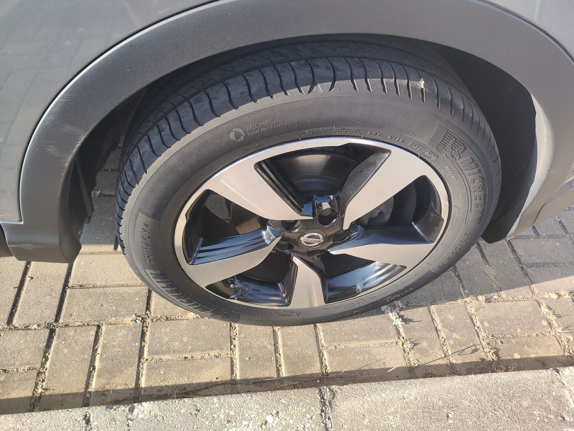 Nissan Qashqai 1.5 dCi N-Connecta 2016 | Teto Panorâmico + Câmaras 360