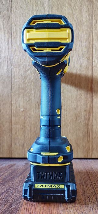 Adapter Stanley Fatmax V20 na baterie Fatmax 18V