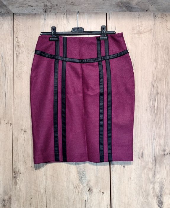 Nowa spódnica fuksja L