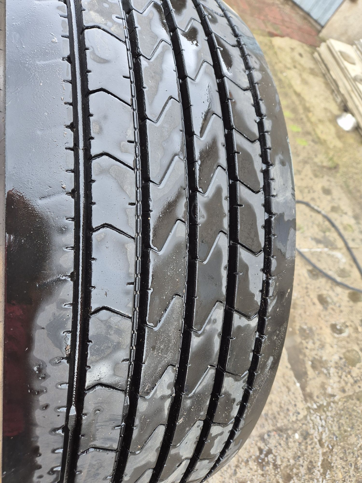 Dunlop 315/60 r22.5