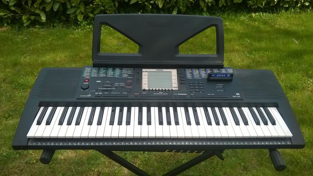 Keyboard organy Yamaha klawiaturą dynamiczna MIDI 5 oktaw statyw