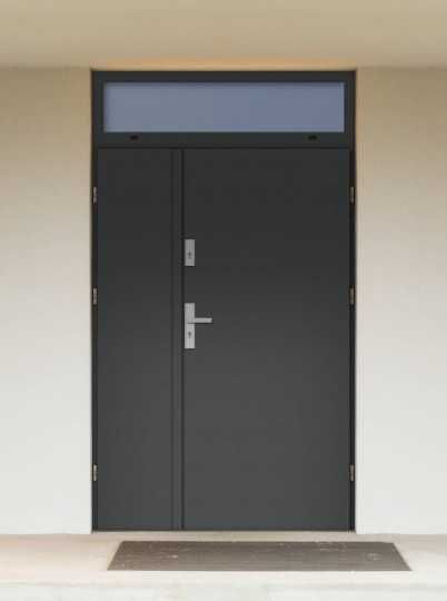 Drzwi 294,5cmx170cm do sklepu typu Biedronka