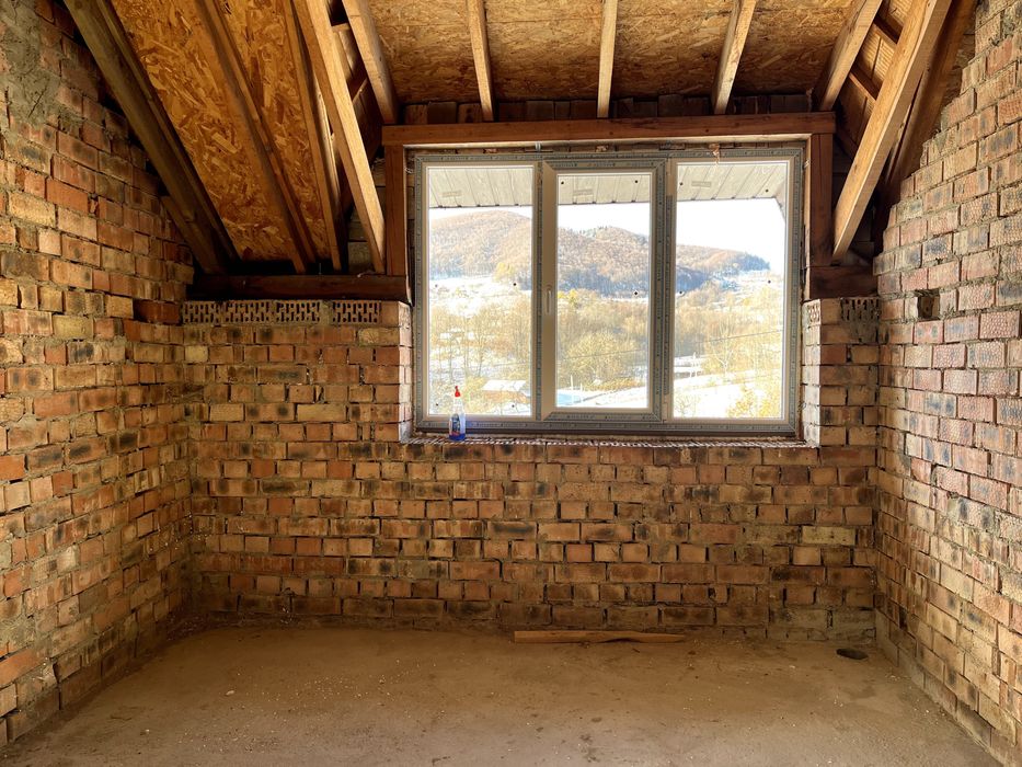 Будинок в Карпатах 180м2 + 0,2га + 20 км до Коломиї