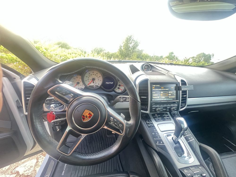 Porsche Cayenne com 40000kms