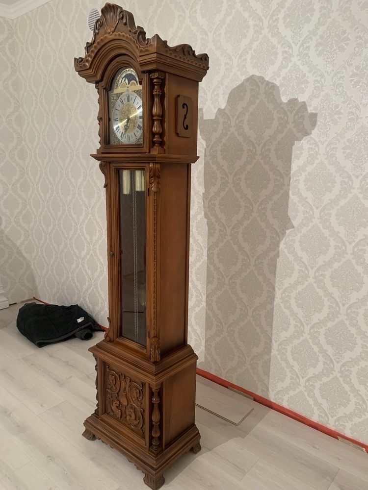 Часы напольные