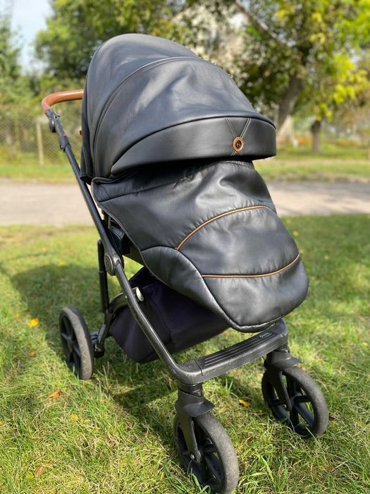 Продам візочок 2 в 1 Roan Bass Next з еко шкіри
