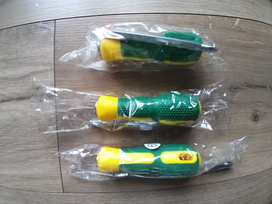 Śrubokręty z wymienną końcówką - krzyżak/płaski - 3 sztuki - nowe