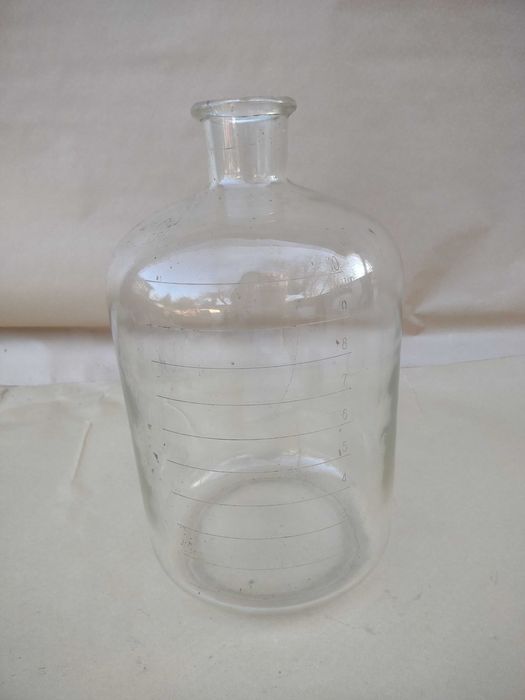 Szklana butla laboratoryjna 10 l. Jena .