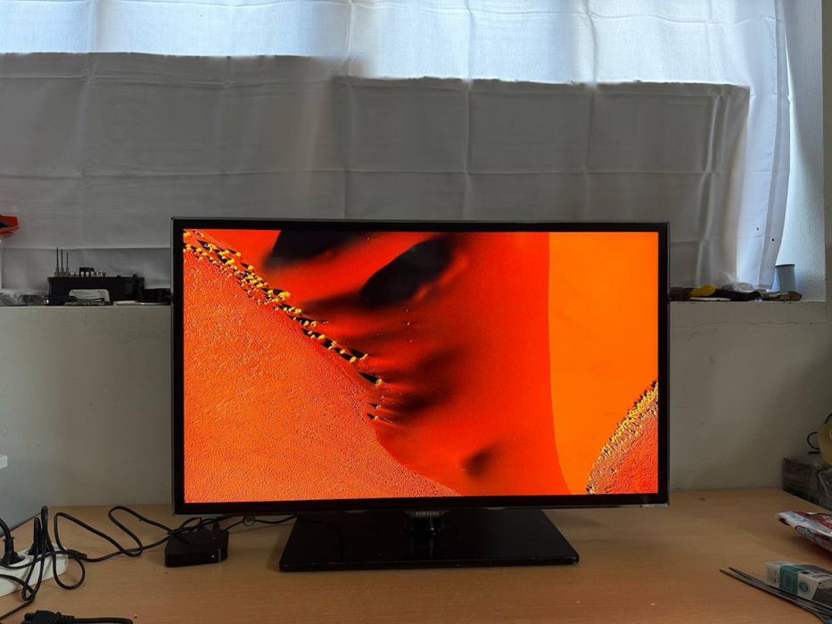 Телевізор Samsung – 37” Full HD, без Smart TV