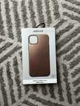 Capa em Pele Nomad - iPhone 14 Plus