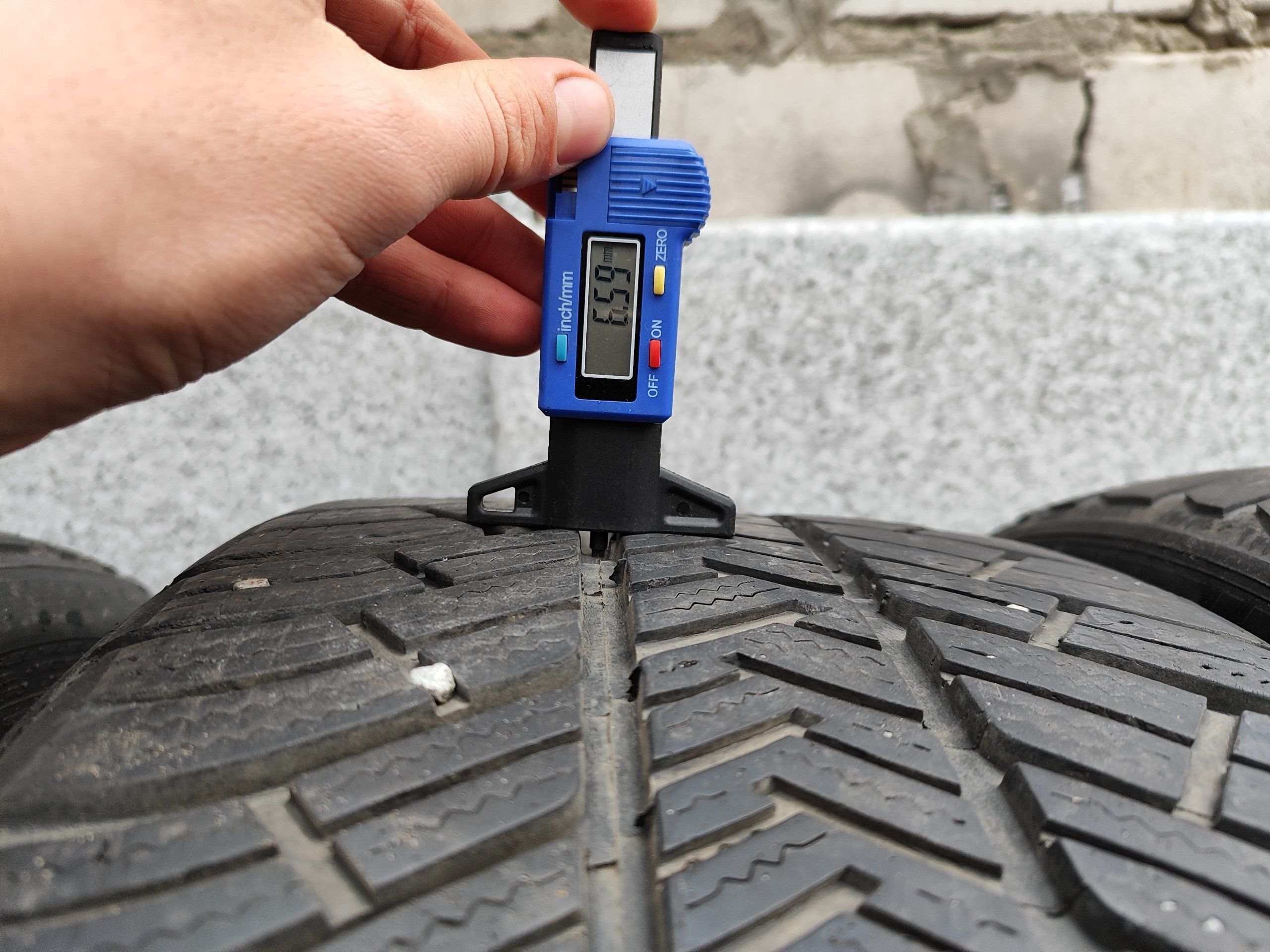 Opony zimowe 235/40 R19 Michelin Pilot Alpin PA4 92V