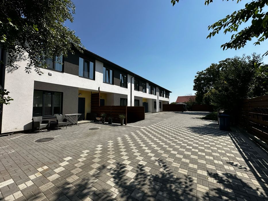 Таунхаус квартира дом с ремонтом мебелью Киев метро Осокорки Дарницкий