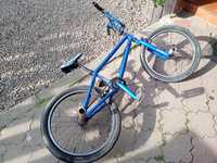 Sprzedam rower BMX niebieski