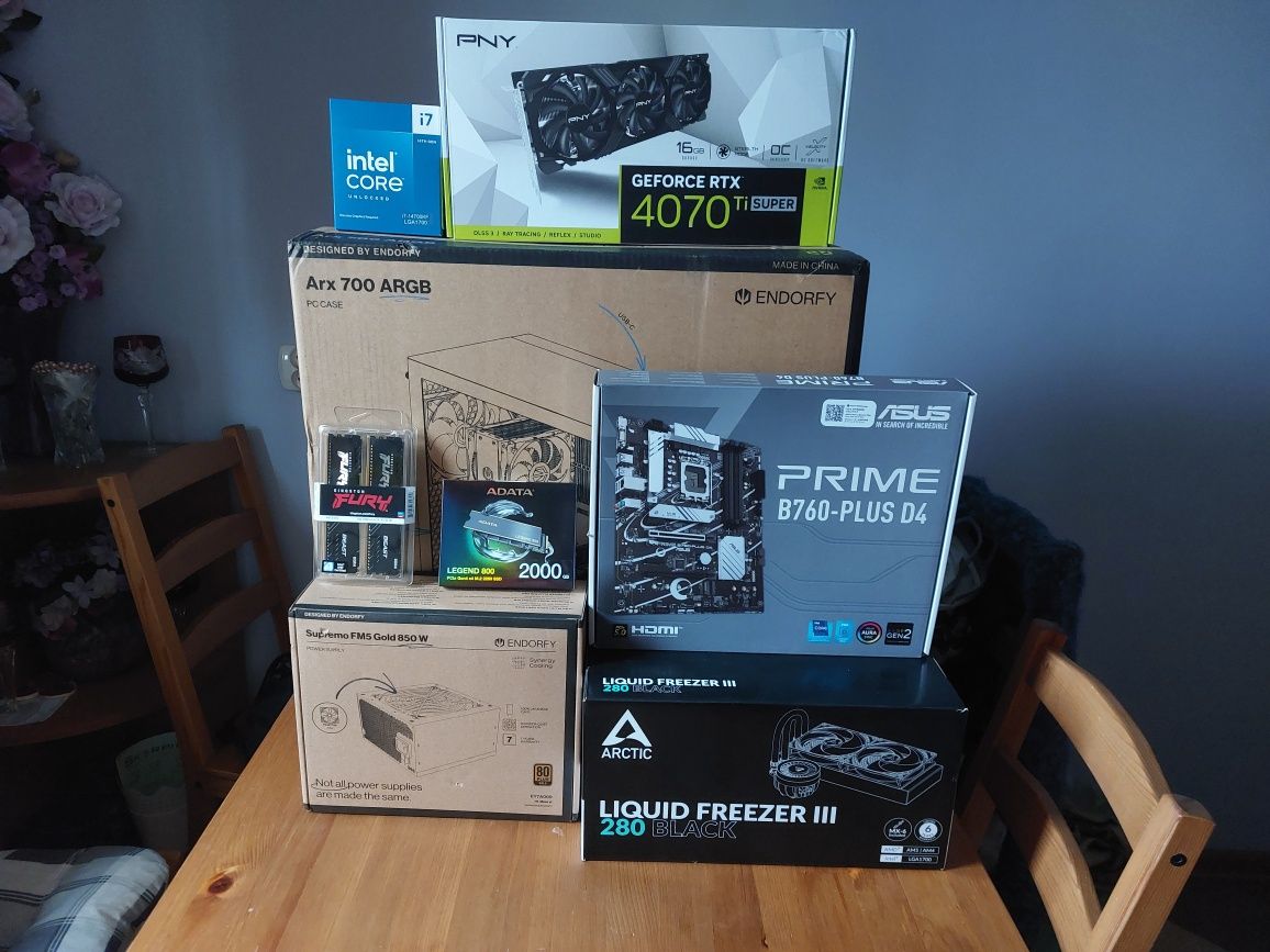 Komputer RTX 4070Ti SUPER Intel i7 14700k 64GB Ram