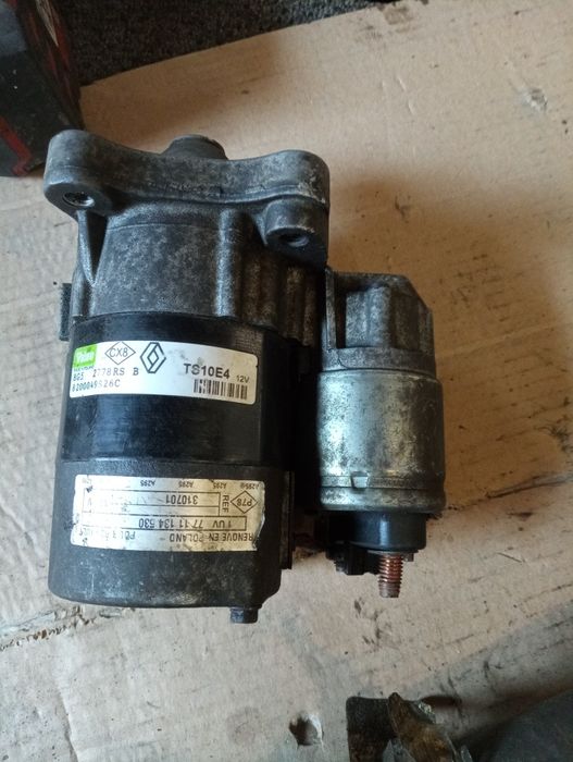 Стартер Renault Scenic 2 Megane II 1.6 бензин k4m Меган Сценік 2 1.6