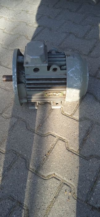 Silnik elektryczny trzyfazowy 4KW