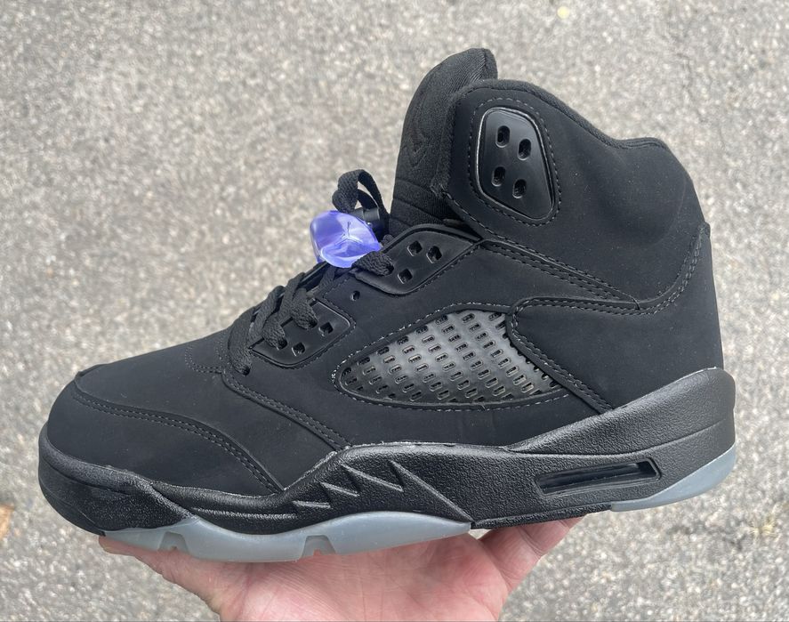 Ботинки Air Jordan 5 Retro black в наявності