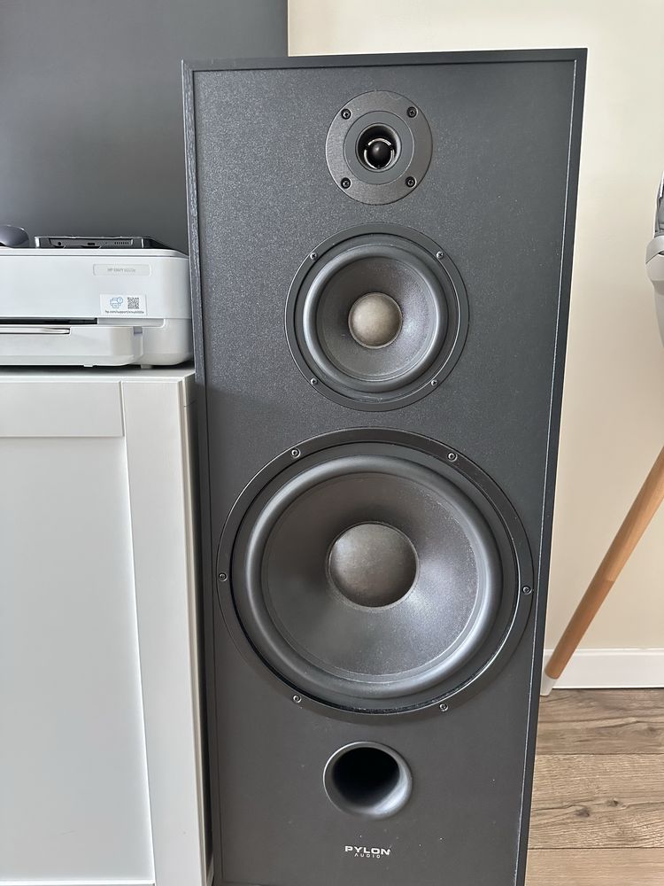 Kolumny Pylon Audio Onyx 30