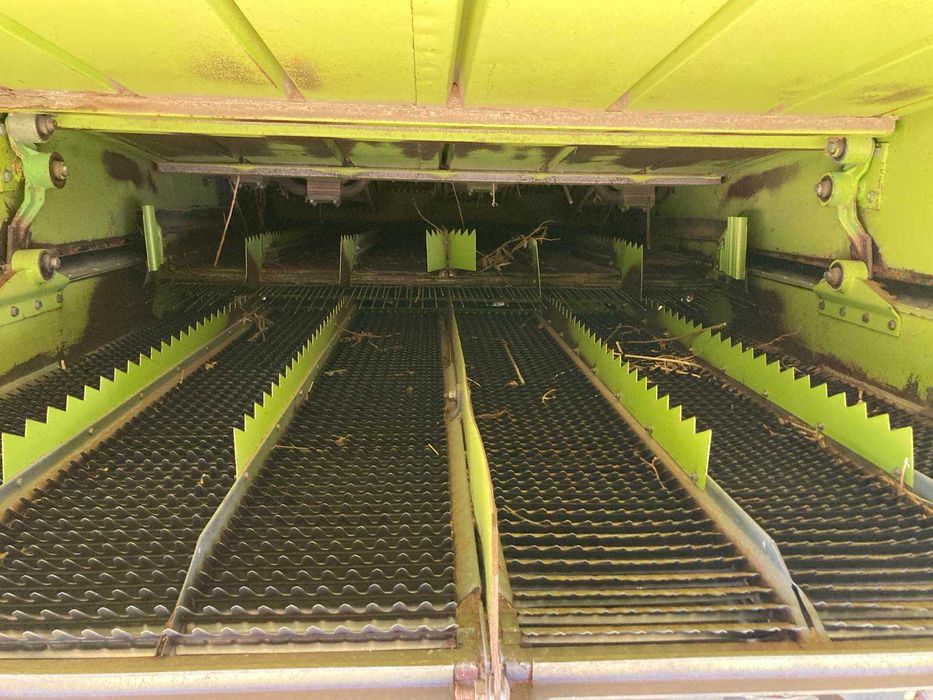 Комбайн зернозбиральний  CLAAS DOMINATOR 118SL. З документами.