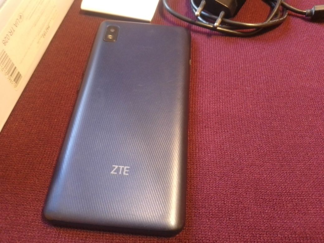 Смартфон ZTE Blade L210