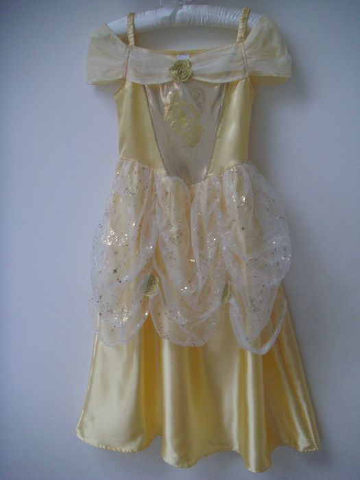 strój księżniczka dama dworu Bella Piękna i Bestia Disney  128 / 134