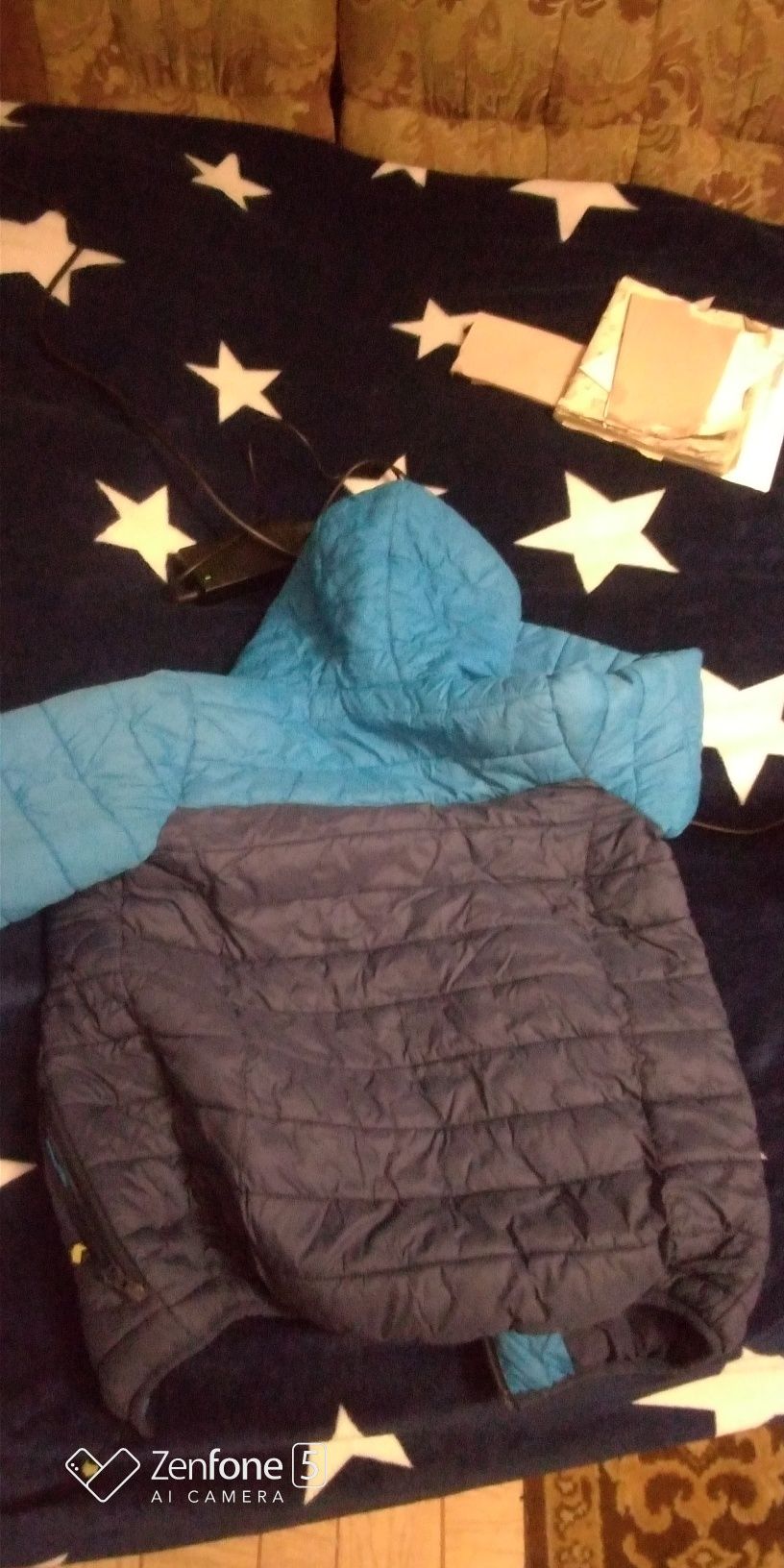 Курточка на ребенка 9-10лет