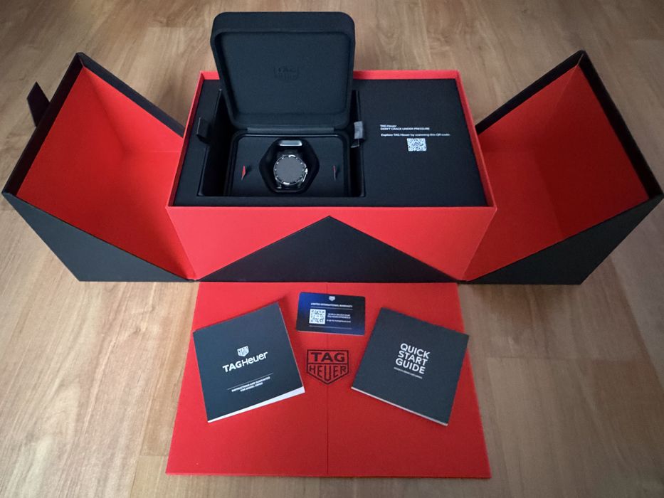 Smartwatch TAG Heuer Connected Calibre E4 42 mm, gwarancja